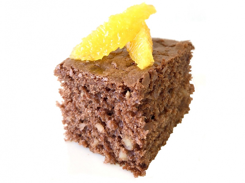 Brownie de chocolate ecológico con nueces y naranja